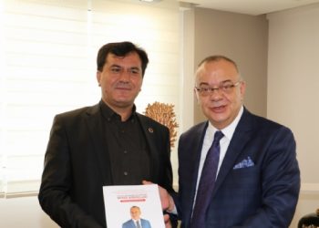 Büyükşehir’den Laçin’e Minibüs Desteği