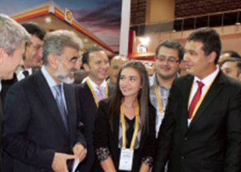 Enerji Bakanı Yıldız Shell Eco-Marathon Aracını İnceledi