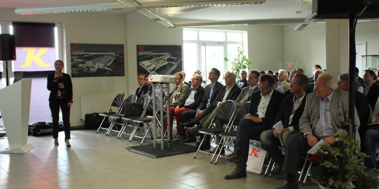 Kässbohrer, Yeni Low-Bed Dümenleme Sistemini Almanya Goch Fabrikasında Müşterilerine Tanıttı