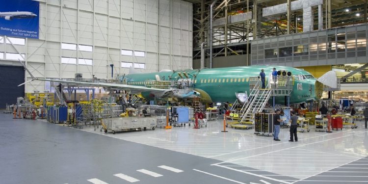 Boeing ilk 737 MAX’ın Son Montajına Başladı