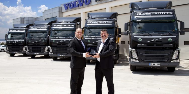 FM Serisi 15 Araç Satın Alan Hasoğlulları İnşaat, Volvo Trucks Ailesi’ne Katıldı