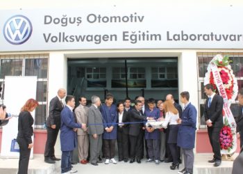 Gazi Endüstri Meslek Lisesi’nde Doğuş Otomotiv Volkswagen Eğitim Laboratuvarı Açıldı