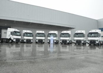 Sarp Lojistik’i Hedeflerine Renault Çekiciler Taşıyacak