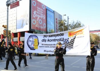 Pirelli Bağdat Caddesi’nde PIT STOP Etkinliği İle Diş Derinliği Ölçümü Yaptı