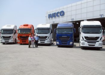 Iveco’dan Asmin Lojistik Firmasına 5 Adet Iveco Hi-Way Çekici Teslimatı