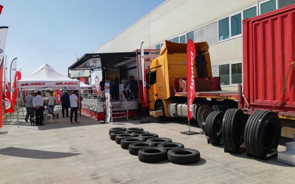 Lassa, Binlerce Uzun Yol Şoförüyle Bir Araya Geldi