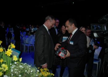 Und’den Ab’ye Tekerliği Eksik Tır!