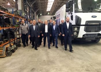 Kadir Topbaş Kademe Yol Süpürme Araçları Fabrikasını Ziyaret Etti..