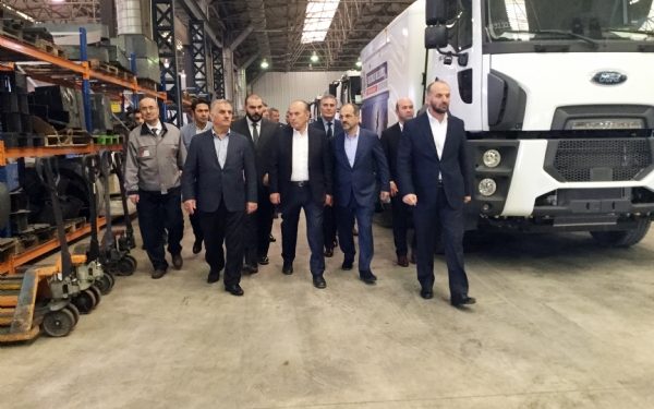 Kadir Topbaş Kademe Yol Süpürme Araçları Fabrikasını Ziyaret Etti..