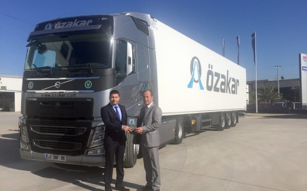 Özakar Nakliyat Büyümesini Volvo Trucks İle Sürdürüyor