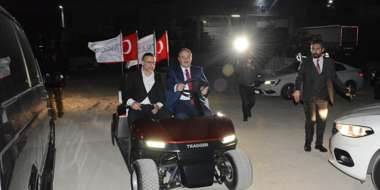 Sanayi ve Teknoloji Bakanı Sayın Mustafa Varank Bursa’da 100% elektrikli Tragger’in üretim merkezini ziyaret etti