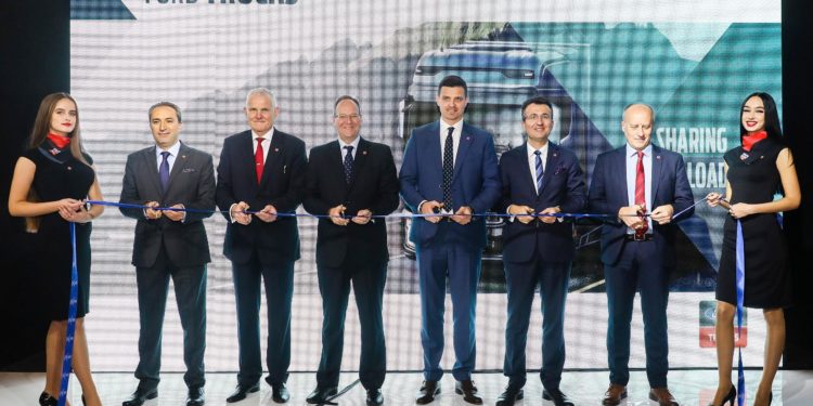Ford Trucks’ın uluslararası büyüme yolculuğu Polonya ve Litvanya’daki bayi açılışlarıyla sürüyor.