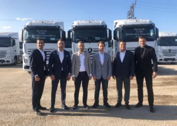 Mercedes-Benz Türk, 25 adetlik  Mercedes-Benz Actros teslimatı gerçekleştirdi