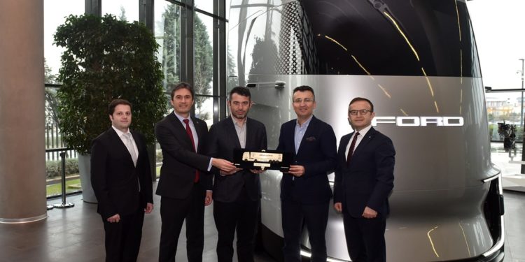 Ford Trucks, Arkas Lojistik’e 55 adet Uluslararası Yılın Kamyonu ödüllü F-MAX’in teslimatını tamamladı