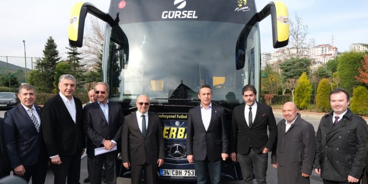 Gürsel Turizm’den Fenerbahçe Spor Kulübü’ne özel tasarım Mercedes-Benz Tourismo