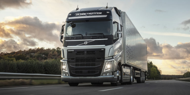 Volvo Trucks Türkiye’de büyüyor