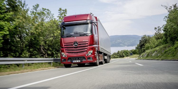 Mercedes-Benz Yeni Actros Türkiye’yi geziyor