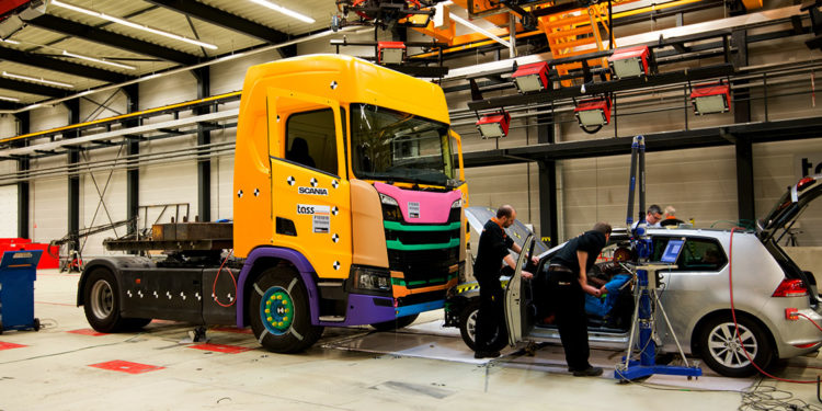 Scania’dan Trafik  Güvenliğinde Devrim