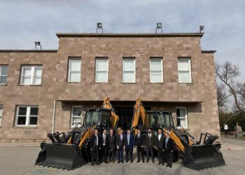 CASE İŞ MAKİNELERİ, İSTANBUL AVRUPA YAKASINDA İSTANBUL FİAT  İLE HİZMETE DEVAM EDİYOR