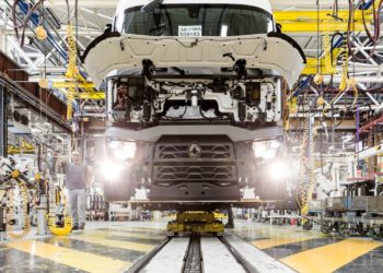 Renault Trucks Fransa’daki Fabrikalarını Kademeli ve Güvenli Bir Şekilde Yeniden Faaliyete Geçirmeye Hazırlanıyor