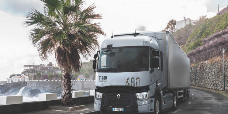 RENAULT TRUCKS’DAN 6 AY ÖDEMESİZ DÜŞÜK FAİZLİ KAMPANYA