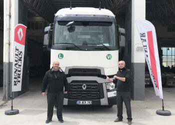 FRİGORİFİK GIDA TAŞIMACILIĞI İÇİN RENAULT TRUCKS ÇEKİCİ