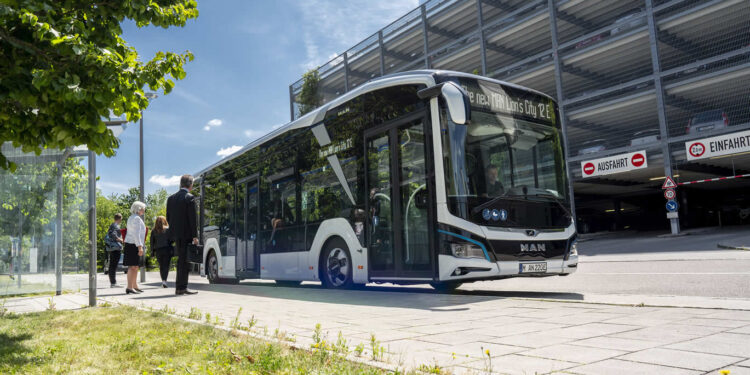 MAN’ın 50 yıllık elektrikli otobüs tecrübesi Automotive Brand Contest ‘Tasarım Ödülü’ ile taçlandı