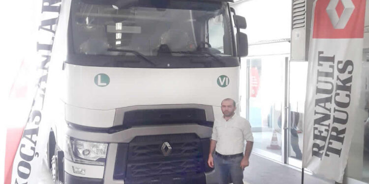 MERMER NAKLİYESİNDE RENAULT TRUCKS TAM GÜÇTE