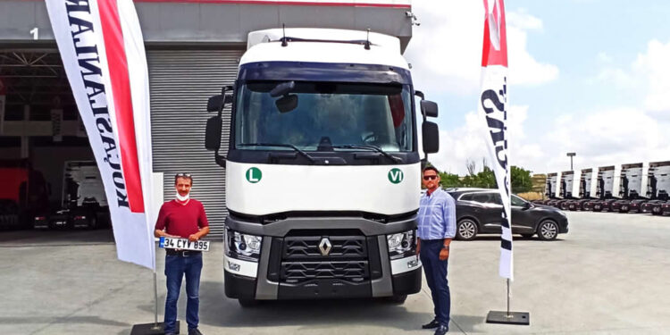 GELİŞİM LOJİSTİK, RENAULT TRUCKS İLE MALİYET TASARRUFU SAĞLIYOR