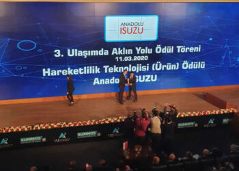Anadolu Isuzu, “Sürücü Yorgunluk ve Dikkat Dağınıklığı” projesi ile Uluslararası Akıllı Ulaşım Sistemleri Zirvesi’nden ödülle döndü