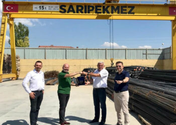 Lokman Koçaslan Otomotiv, Sarıpekmez Grup’a 5 adet MAN çekici teslimatı yaptı