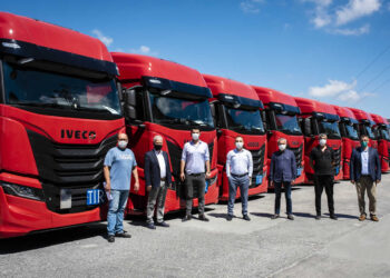 IVECO 10 adet S WAY çekici teslimatı