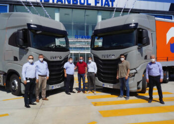 IVECO’dan Demirkol’a 10 adet S-WAY çekici teslimatı