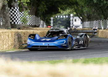 Volkswagen, ID.R ile Goodwood’da boy gösteriyor