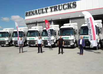 IVECO’dan Kormad’a 3 adet Trakker Teslimatı