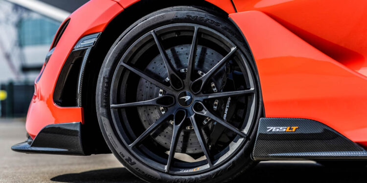 Pistte Üstün Performans Yolda Mükemmel Güvenlikle Buluşuyor