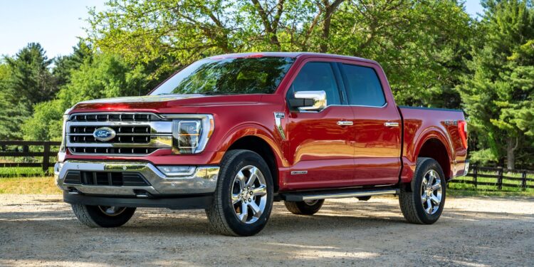 PIRELLI YENİ 2021 FORD F-150 İÇİN ÖZEL OLARAK GELİŞTİRDİĞİ SCORPION ATR LASTİKLERİ TANITTI