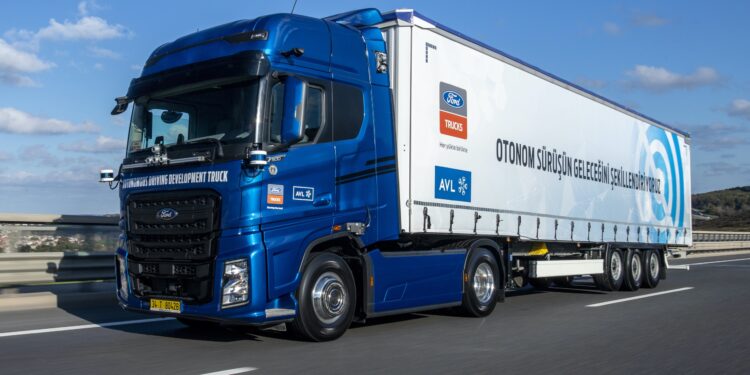 Ford Otosan ve AVL’den lojistik merkezler arasında tam otonom taşımacılık için büyük adım