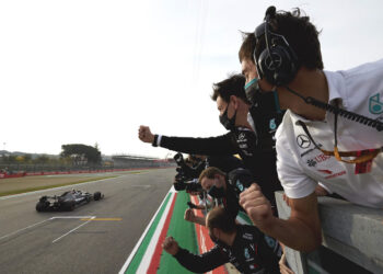 Turbo Hibrit Çağının Şampiyonu Mercedes-AMG Petronas Türkiye’ye Geliyor!