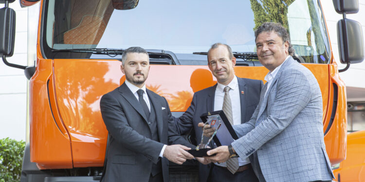 100 ADET RENAULT TRUCKS D KAMYON, MURAT LOJİSTİK İLE TÜRKİYE’NİN TÜM ŞEHİRLERİNDE