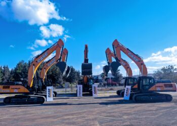 TürkTraktör’den Cacimler İnşaat’a 35‘inci İş Makinesi Teslimatı